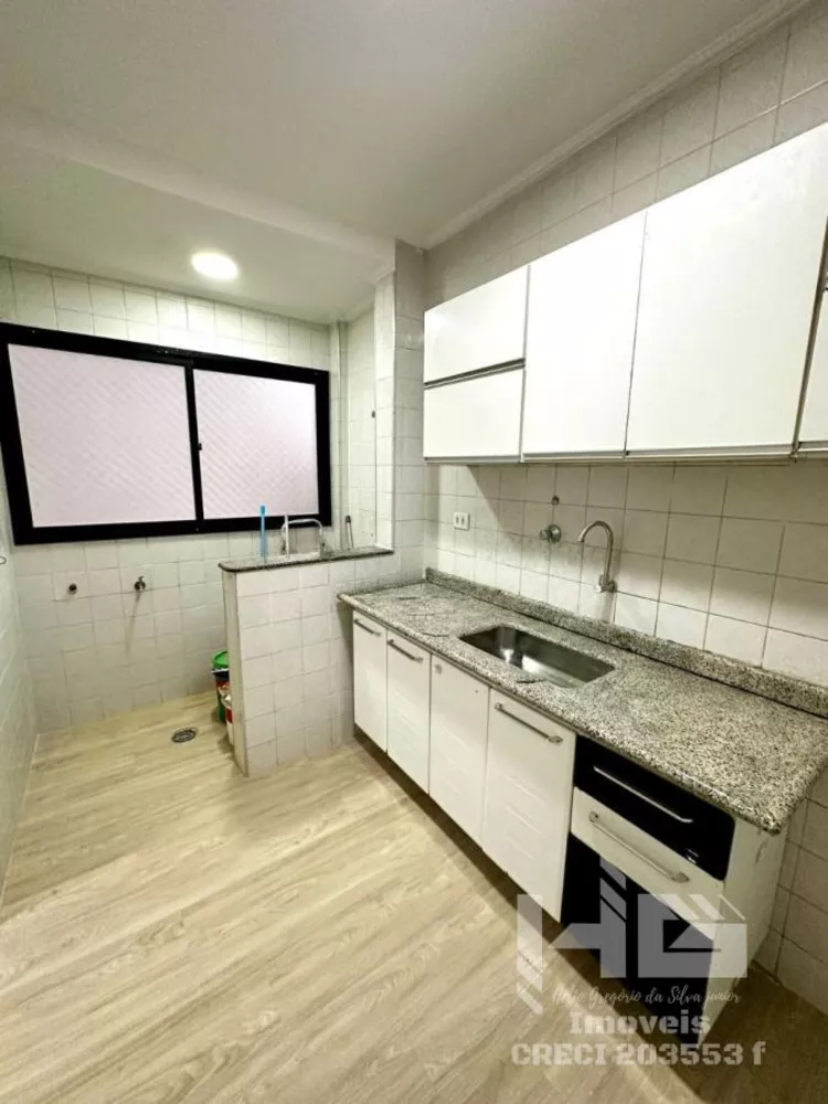 Apartamento à venda com 1 quarto, 40m² - Foto 4