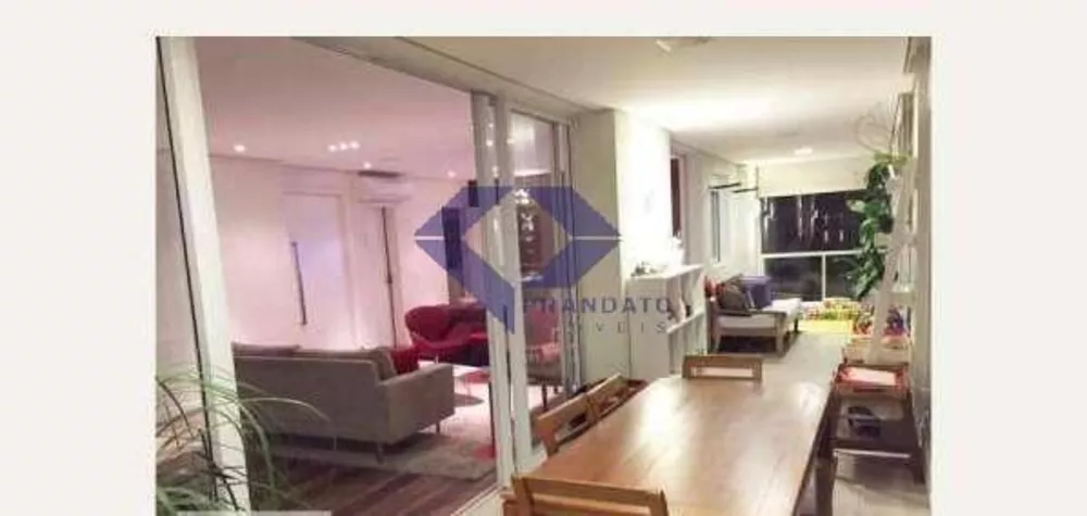 Apartamento à venda com 3 quartos, 233m² - Foto 4