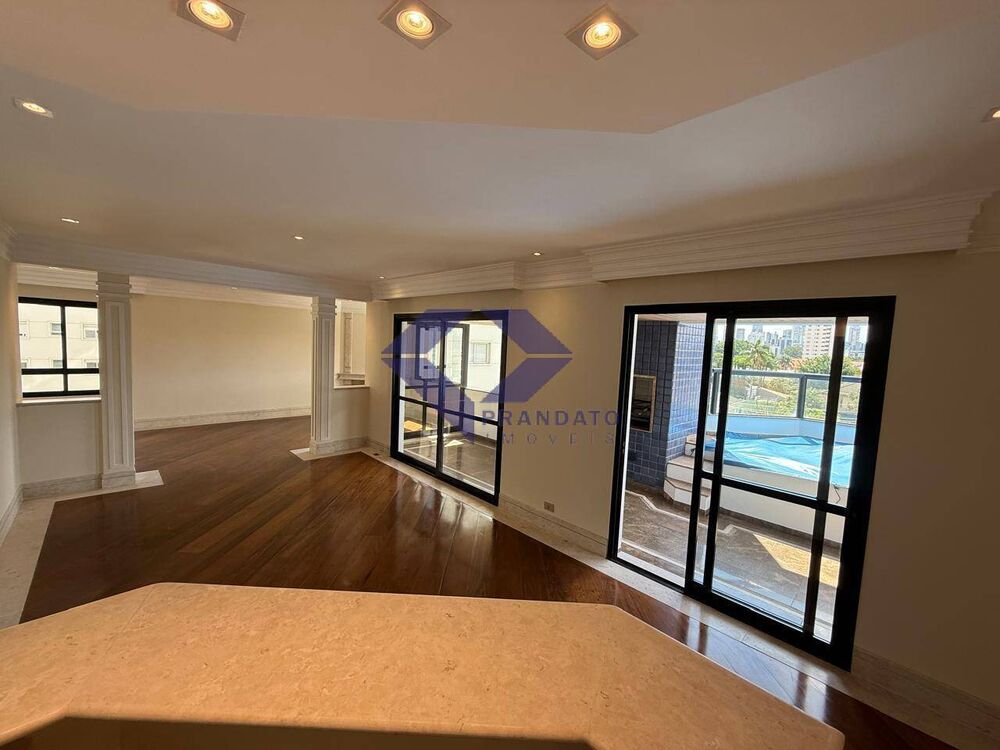 Apartamento, 3 quartos, 216 m² - Foto 2