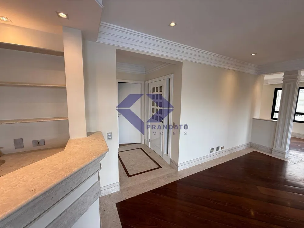 Apartamento, 3 quartos, 216 m² - Foto 2