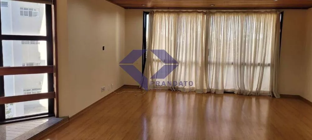 Apartamento à venda com 3 quartos, 151m² - Foto 3