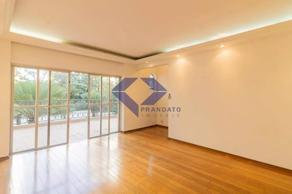 Apartamento à venda com 3 quartos, 145m² - Foto 1