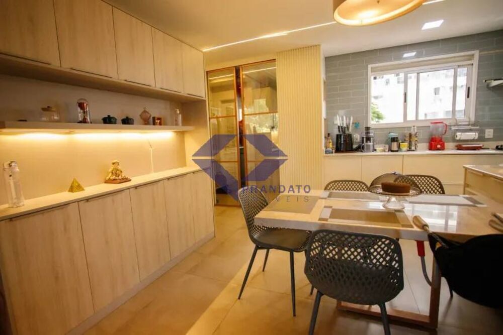 Apartamento, 4 quartos, 178 m² - Foto 1
