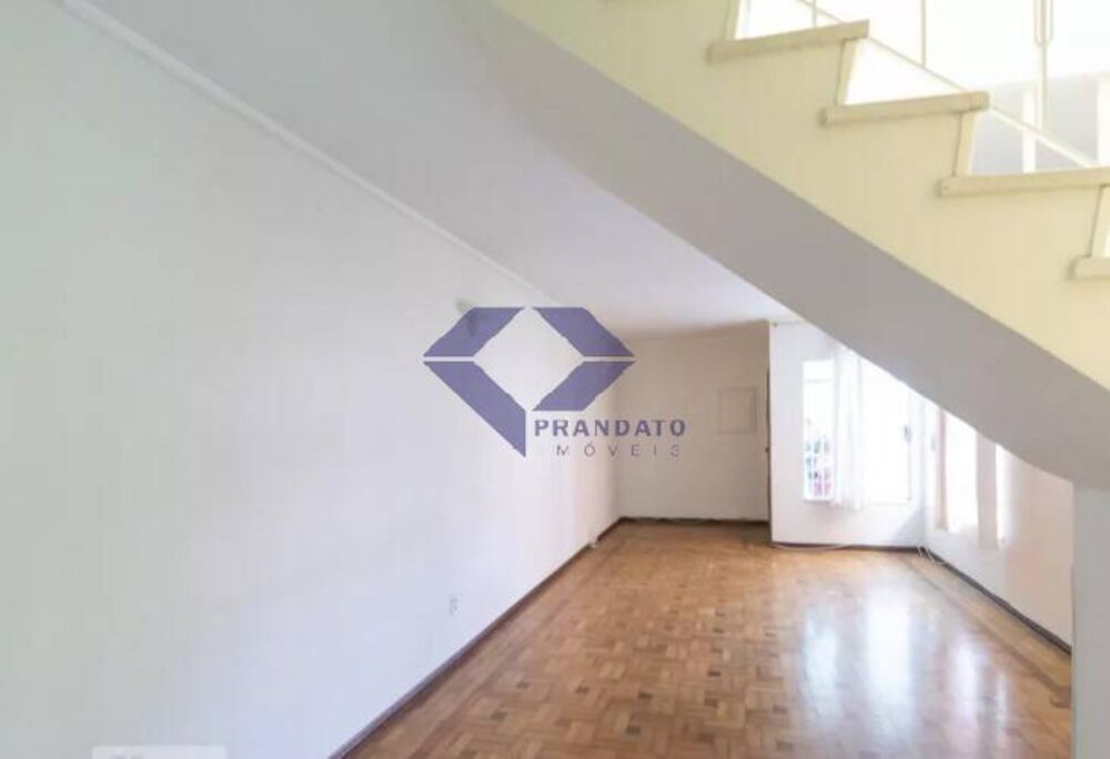 Casa à venda com 3 quartos, 124m² - Foto 2
