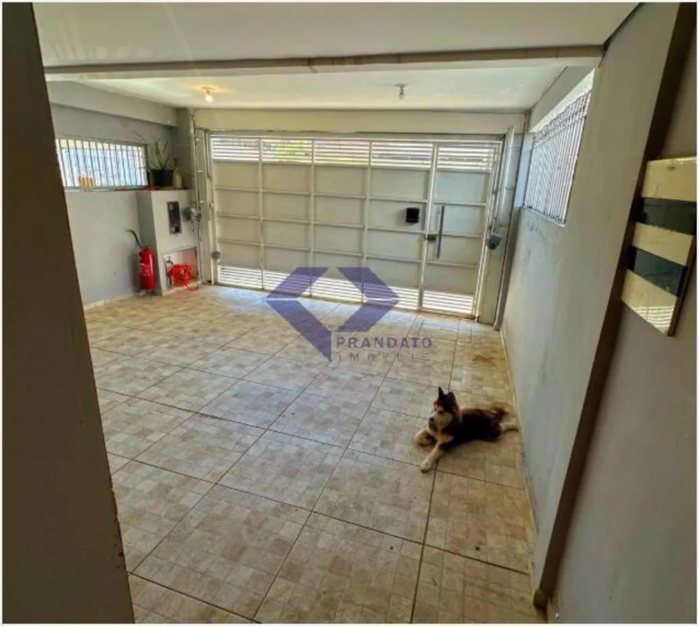 Casa, 2 quartos, 210 m² - Foto 1