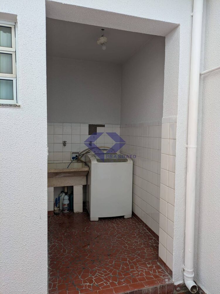 Casa à venda com 3 quartos, 159m² - Foto 3