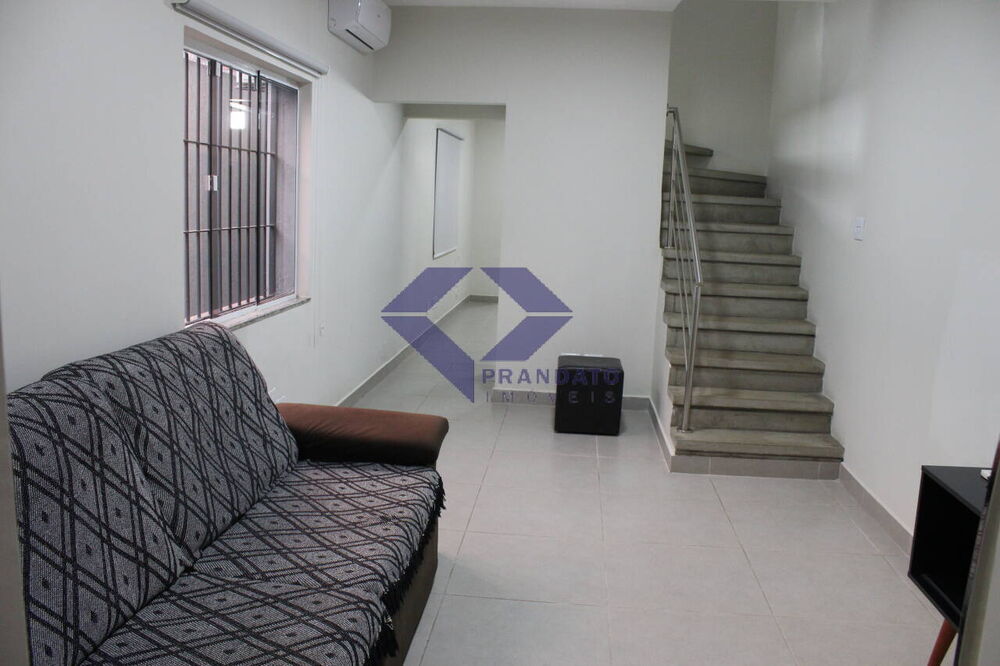 Casa, 3 quartos, 210 m² - Foto 1