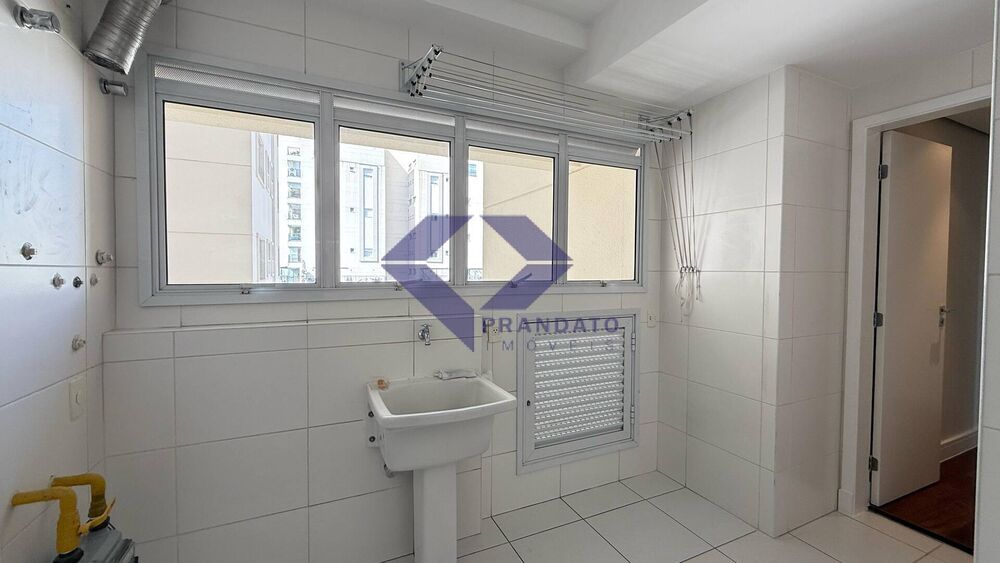 Apartamento, 3 quartos, 206 m² - Foto 1