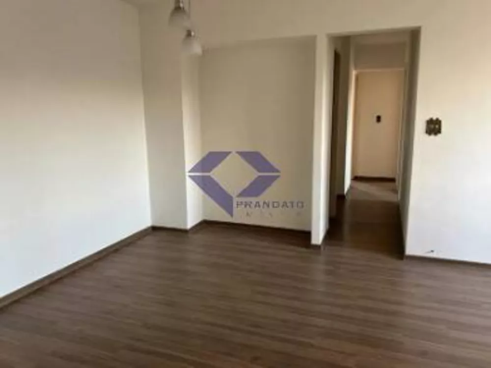 Apartamento à venda com 3 quartos, 75m² - Foto 2