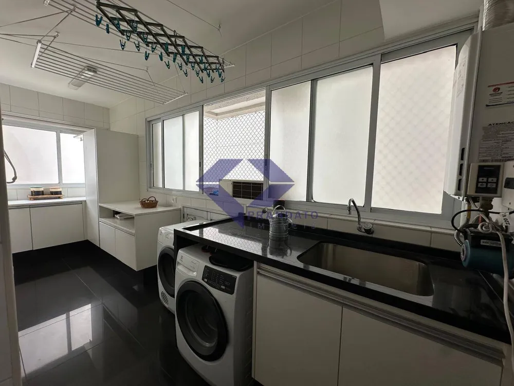 Apartamento, 4 quartos, 216 m² - Foto 2