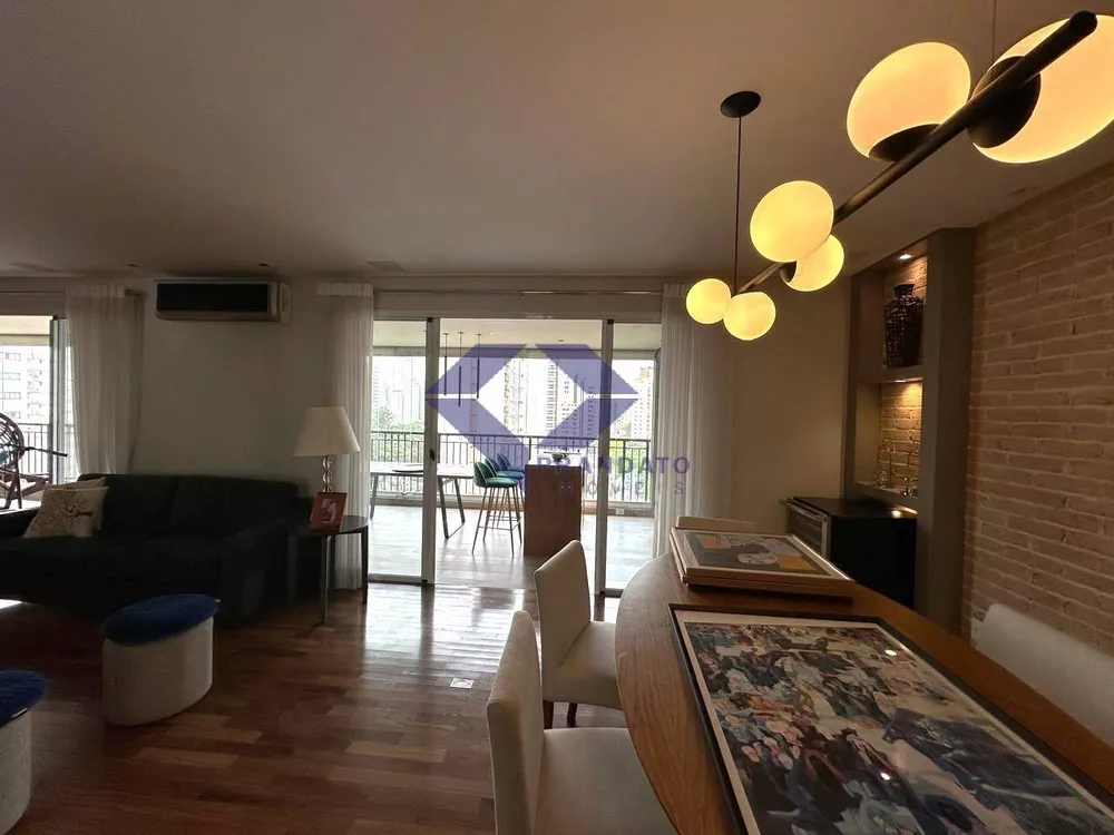 Apartamento à venda com 4 quartos, 216m² - Foto 3