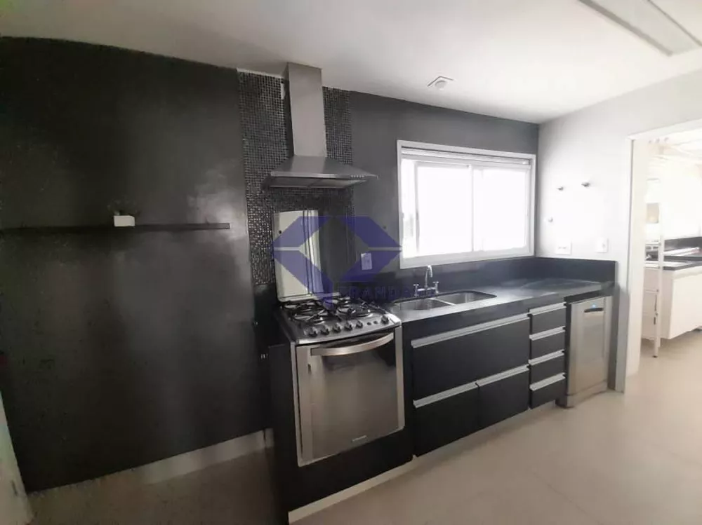 Apartamento para alugar com 4 quartos, 194m² - Foto 9