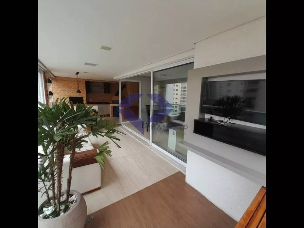 Apartamento para alugar com 4 quartos, 194m² - Foto 5