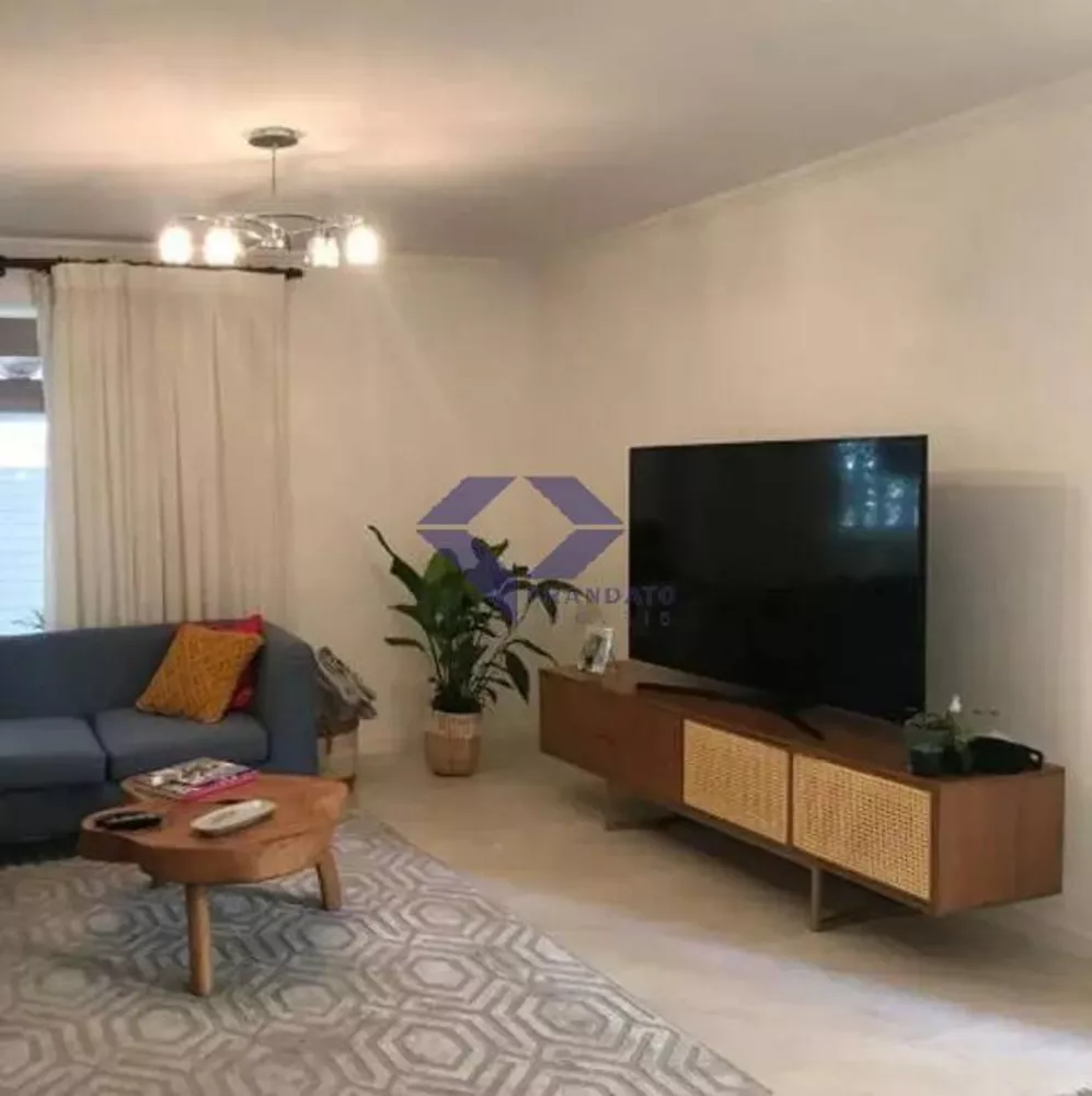 Sobrado à venda com 2 quartos, 160m² - Foto 2