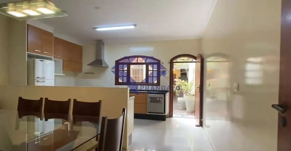 Sobrado à venda com 2 quartos, 136m² - Foto 4