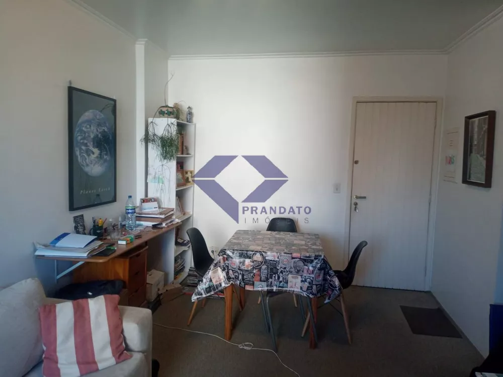 Apartamento à venda com 1 quarto, 50m² - Foto 2