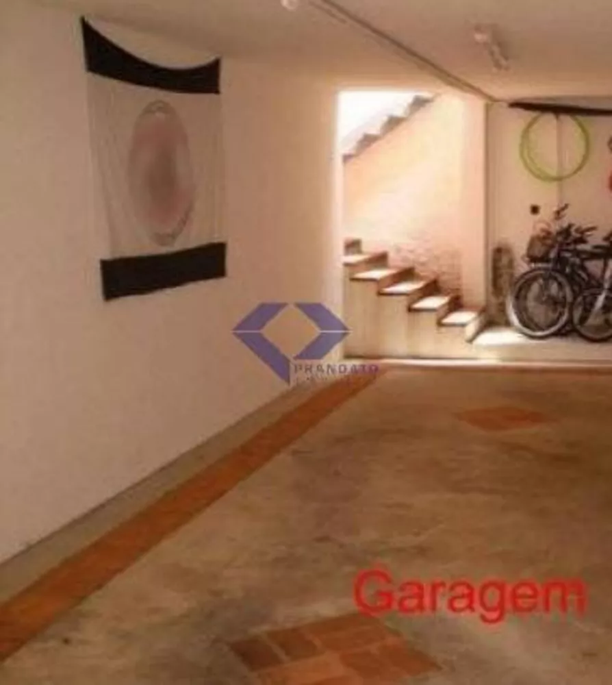 Sobrado à venda com 4 quartos, 240m² - Foto 3