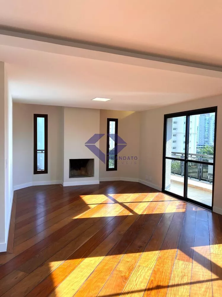 Apartamento à venda com 4 quartos, 234m² - Foto 3