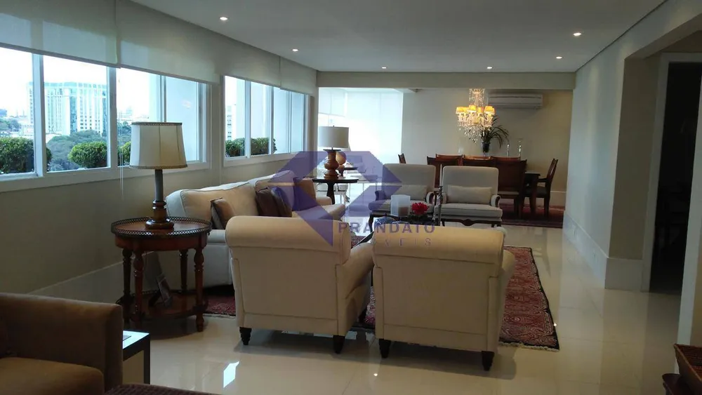 Apartamento, 3 quartos, 230 m² - Foto 1