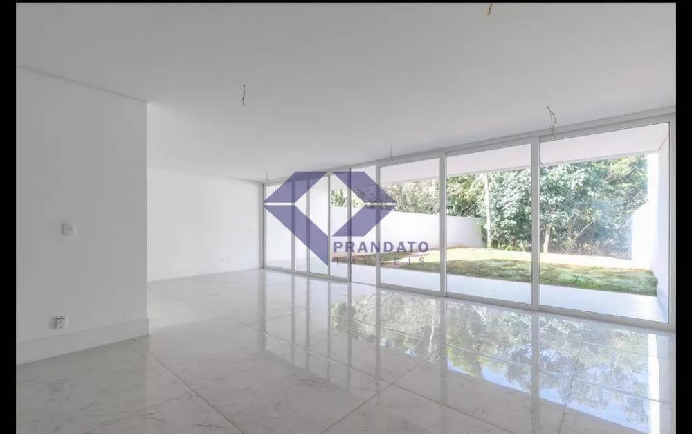 Sobrado à venda com 4 quartos, 707m² - Foto 2