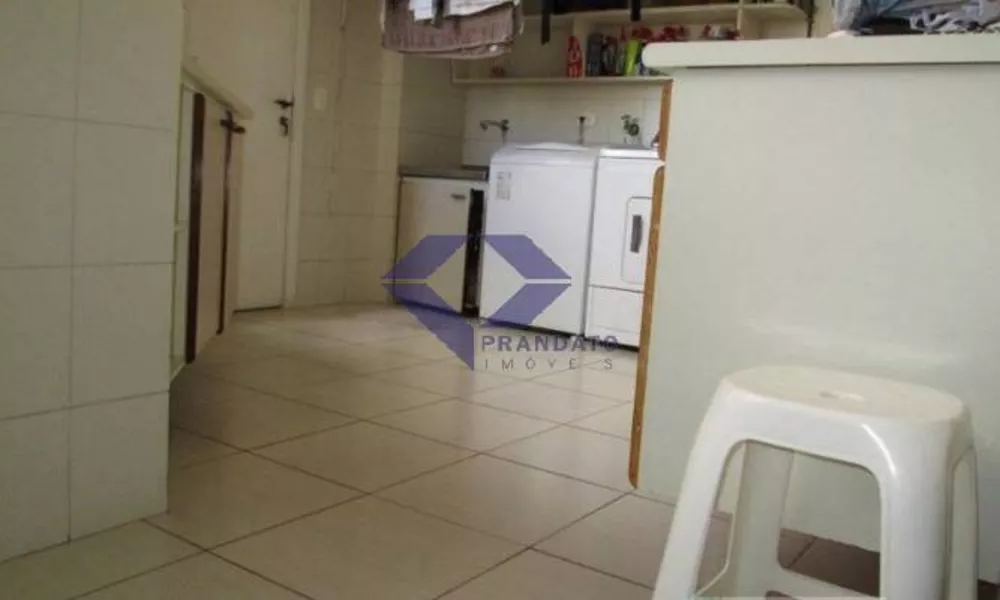 Apartamento à venda com 3 quartos, 224m² - Foto 6