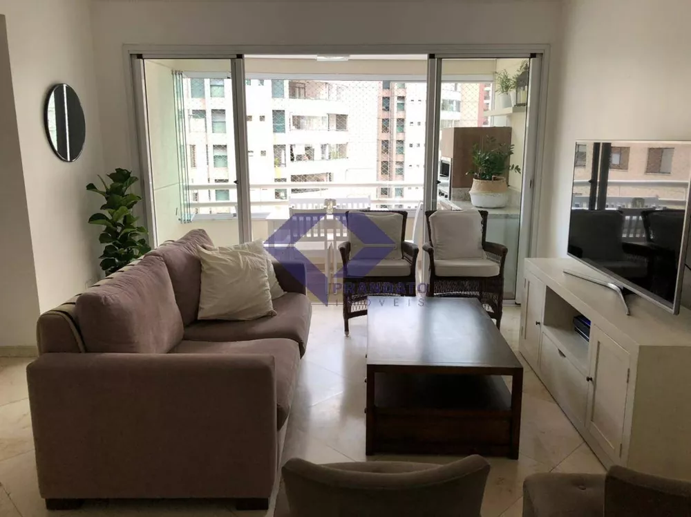 Apartamento para alugar com 4 quartos, 110m² - Foto 1