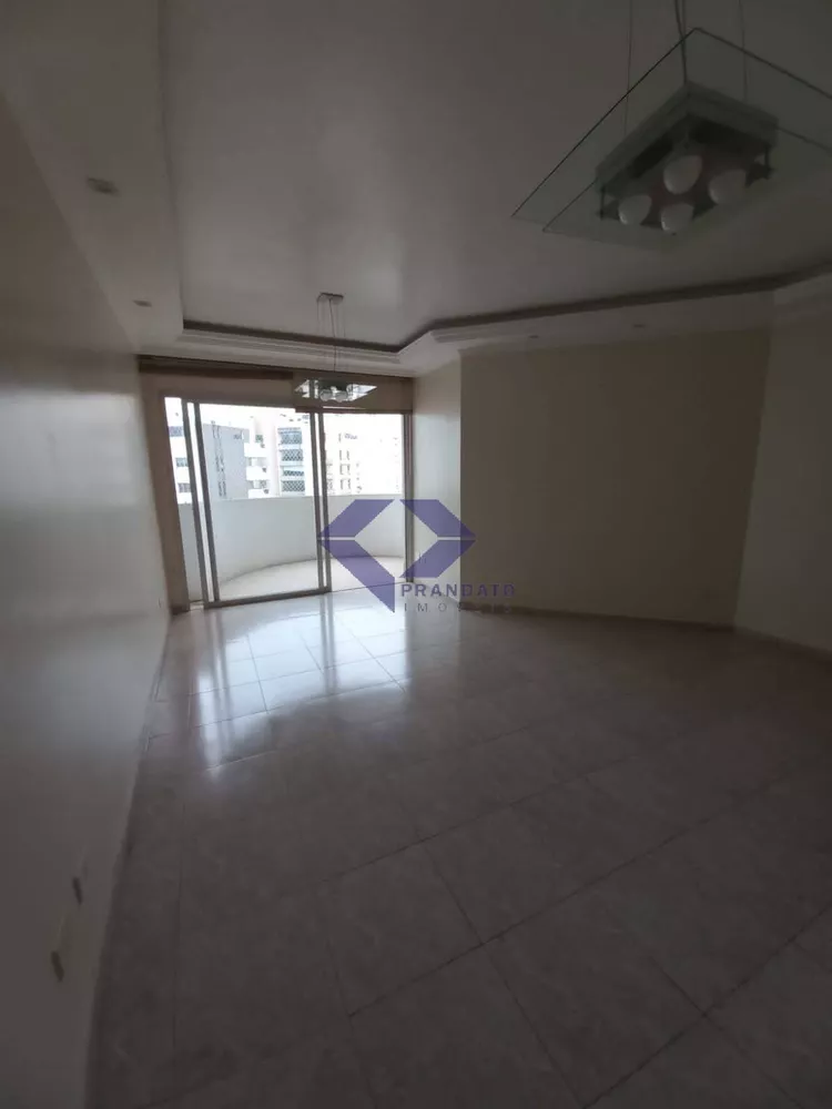 Apartamento à venda com 3 quartos, 117m² - Foto 1