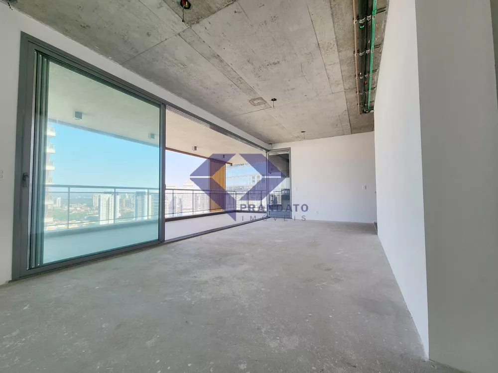 Apartamento à venda com 4 quartos, 167m² - Foto 3