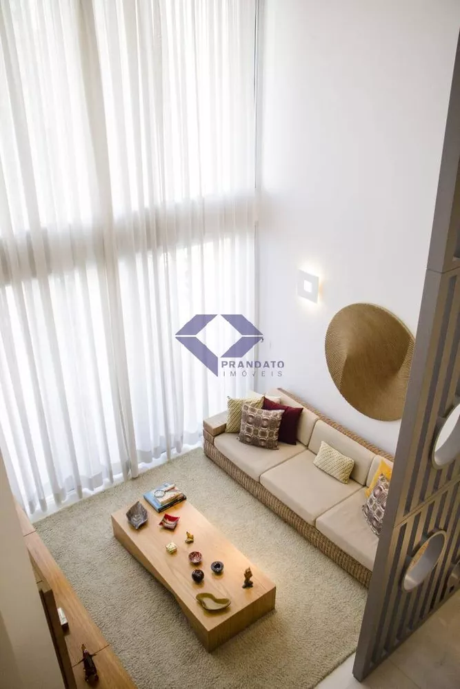 Apartamento à venda com 4 quartos, 229m² - Foto 1