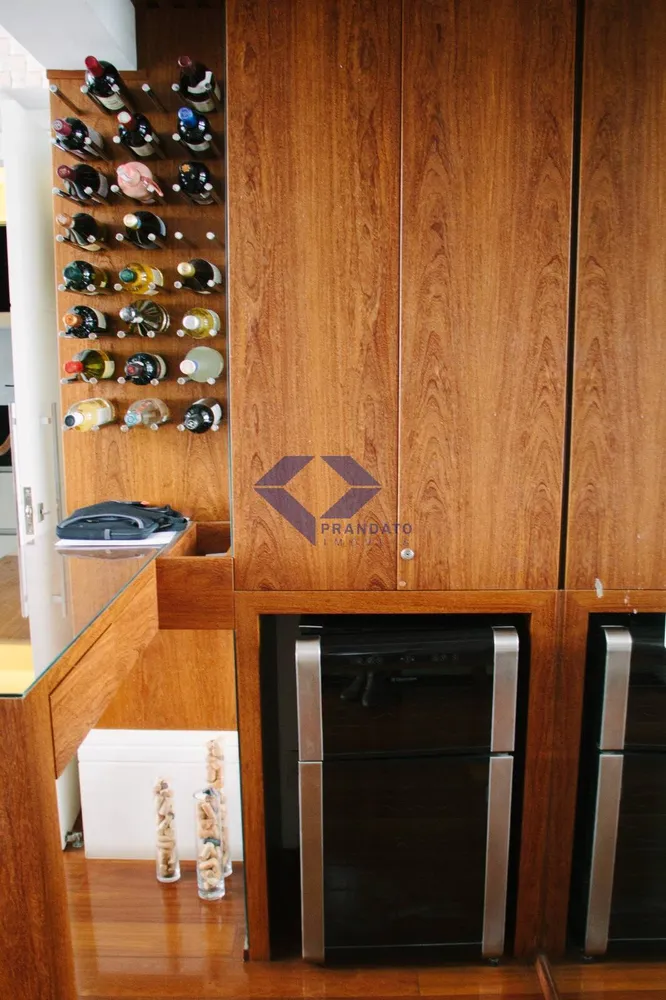 Apartamento, 3 quartos, 206 m² - Foto 11