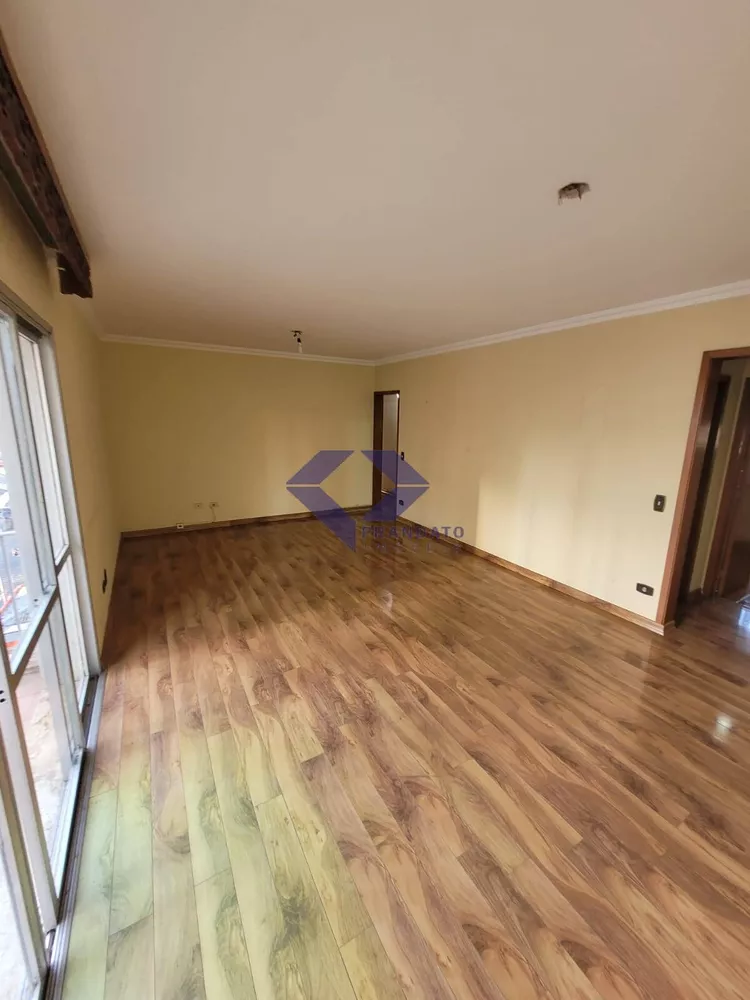 Apartamento à venda com 3 quartos, 116m² - Foto 2