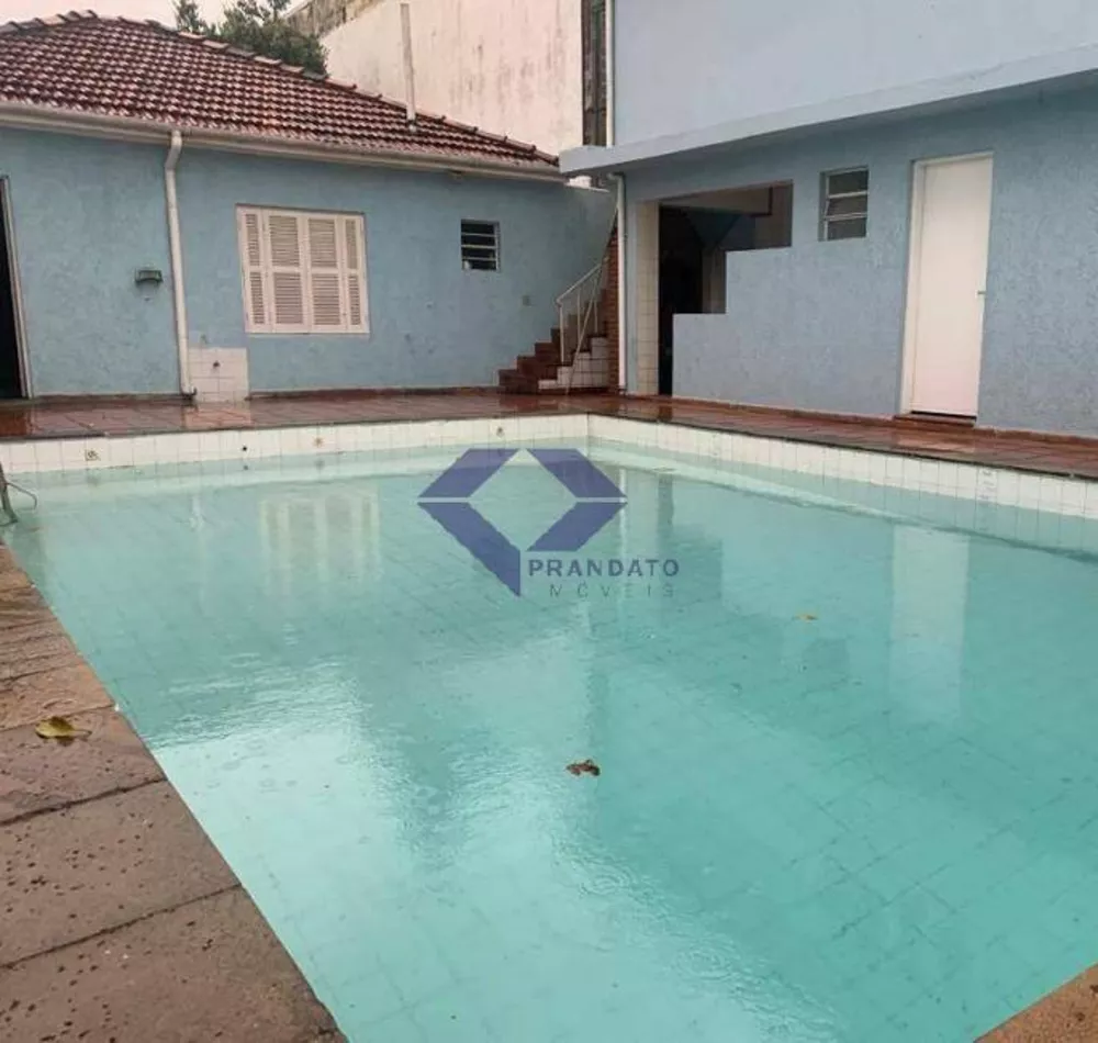 Sobrado à venda com 4 quartos, 550m² - Foto 1