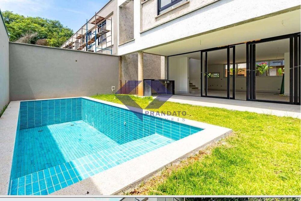 Sobrado, 4 quartos, 450 m² - Foto 1