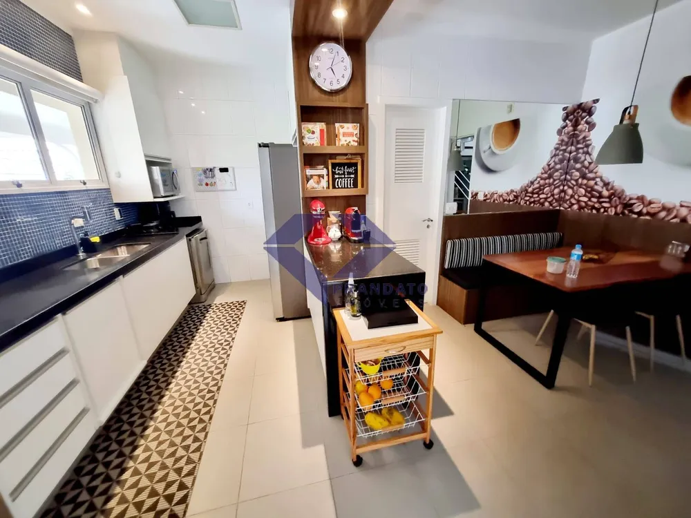 Sobrado, 3 quartos, 338 m² - Foto 4