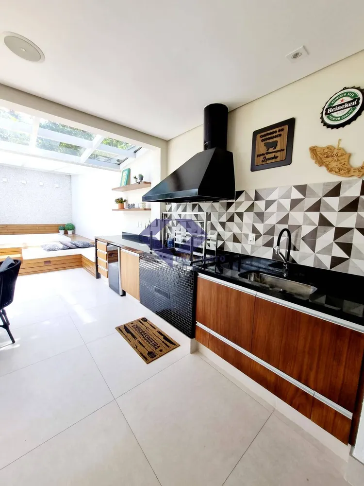 Sobrado, 3 quartos, 338 m² - Foto 3