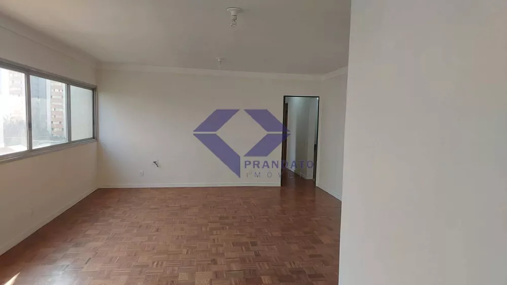 Apartamento à venda com 3 quartos, 110m² - Foto 2