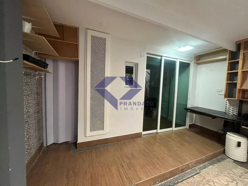 Casa à venda com 2 quartos, 136m² - Foto 2