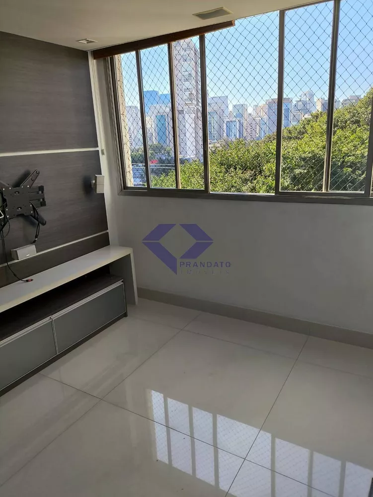 Apartamento à venda com 2 quartos, 60m² - Foto 2