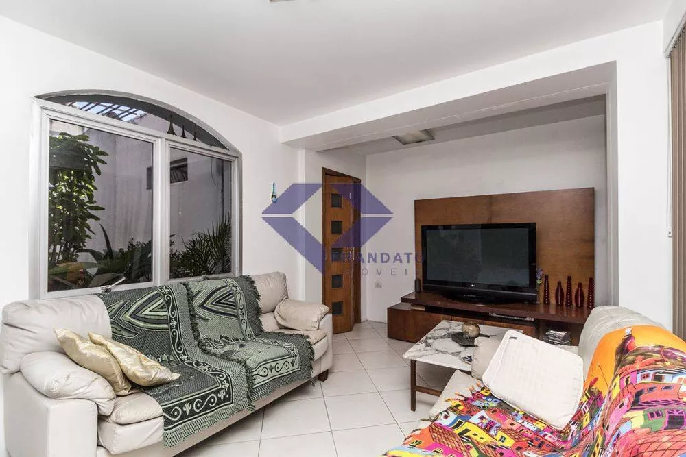 Apartamento à venda e aluguel com 4 quartos, 180m² - Foto 4