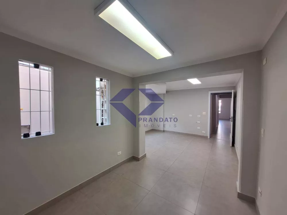 Sobrado para alugar com 3 quartos, 120m² - Foto 1