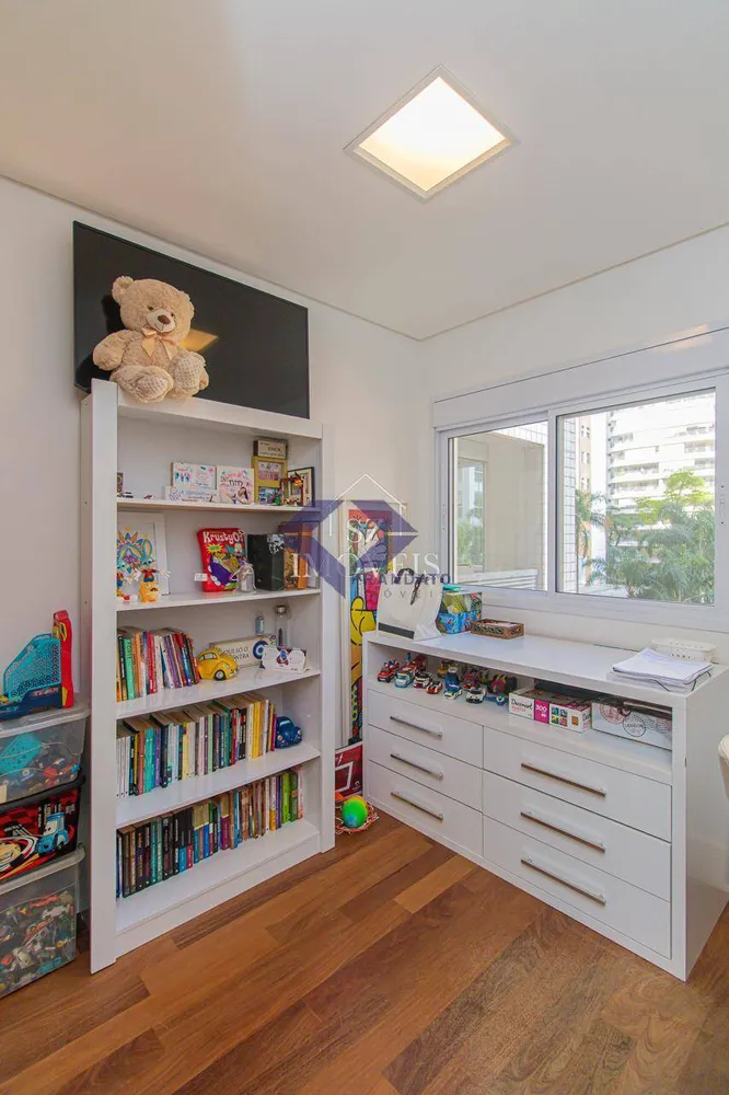 Apartamento, 3 quartos, 161 m² - Foto 1