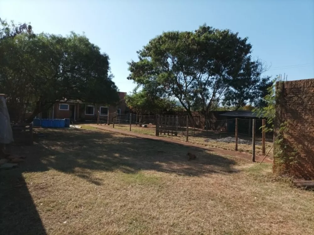 Fazenda à venda com 2 quartos, 200m² - Foto 3