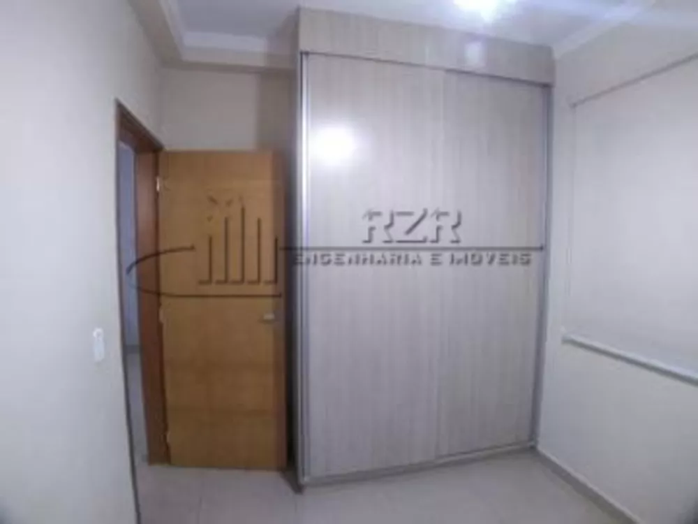 Apartamento à venda com 2 quartos, 65m² - Foto 3