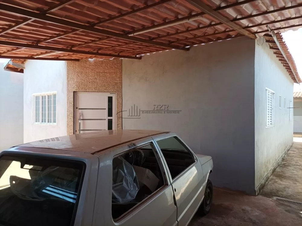 Casa à venda com 2 quartos, 71m² - Foto 4