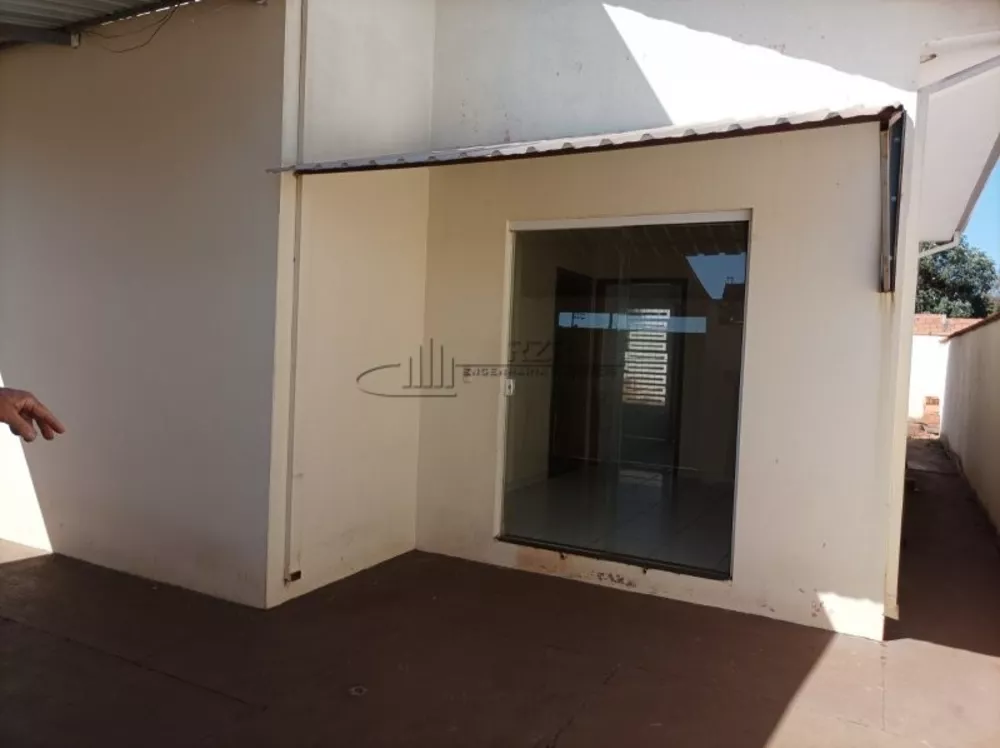 Casa à venda com 2 quartos, 53m² - Foto 3