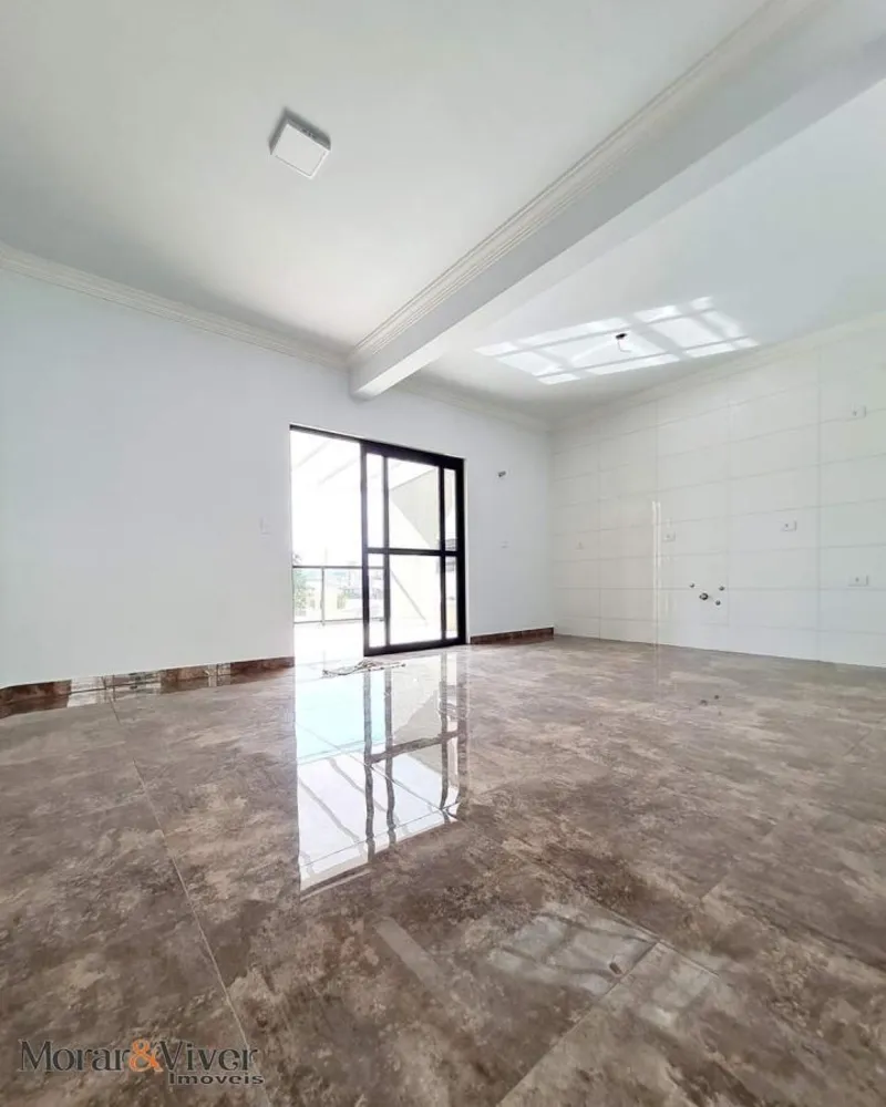 Sobrado, 3 quartos, 240 m² - Foto 2