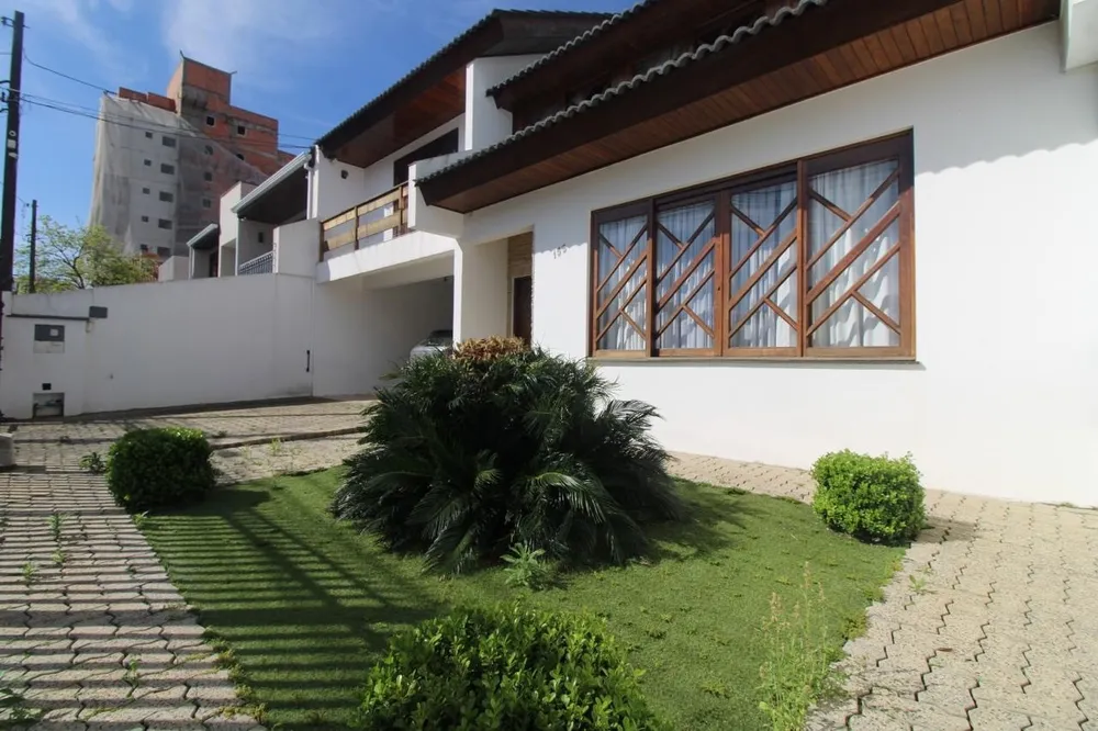 Casa, 3 quartos, 327 m² - Foto 2