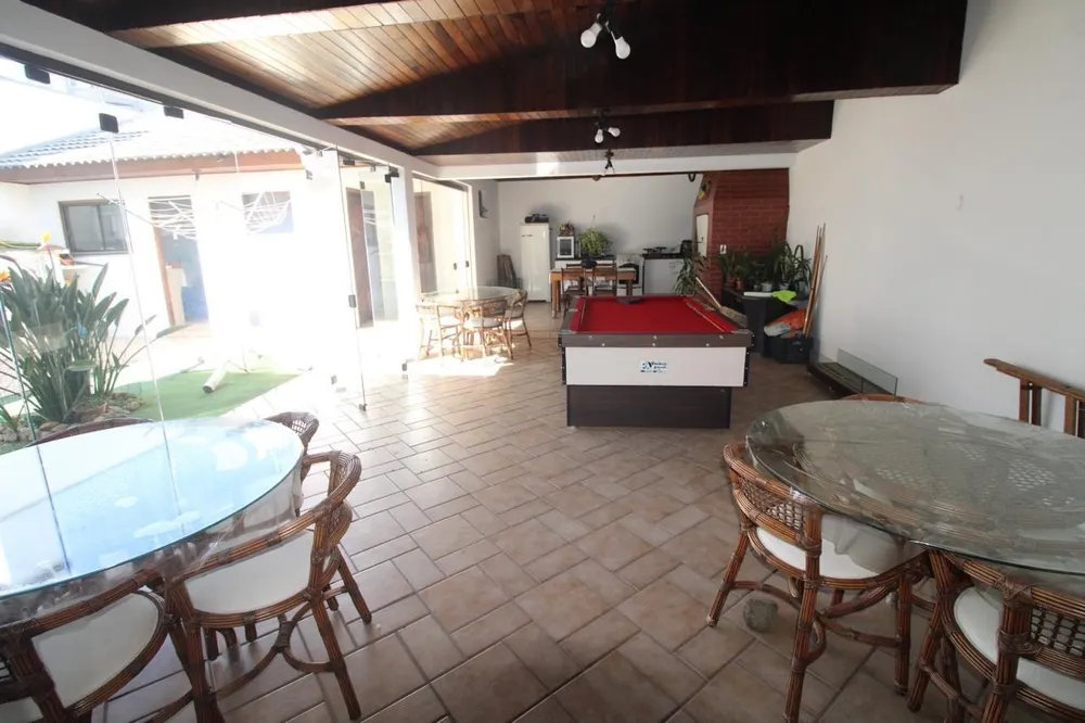 Casa, 3 quartos, 327 m² - Foto 13