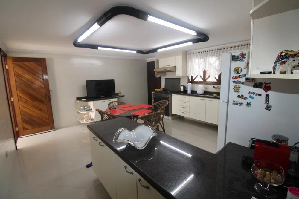 Casa, 3 quartos, 327 m² - Foto 16