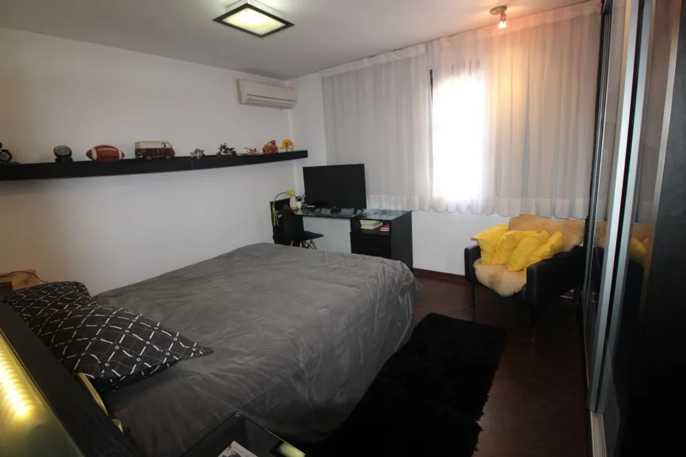 Casa, 3 quartos, 327 m² - Foto 8